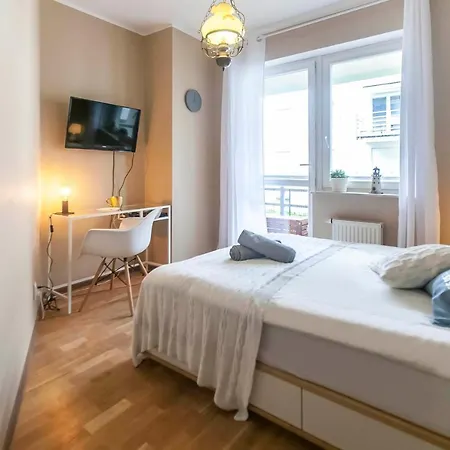 Apartament Blisko Plazy - Okrzei 12