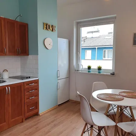 Appartamento Apartament Blisko Plazy - Okrzei 12